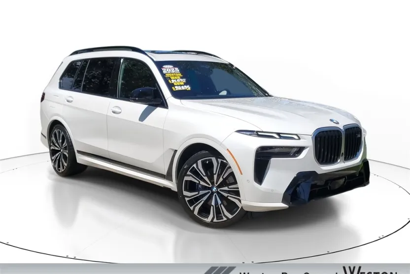 2025 Bmw X7 M60i photo 1