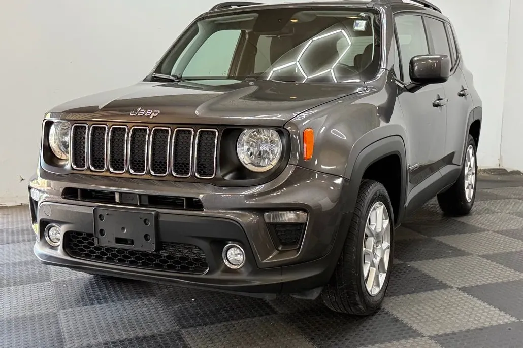 2020 Jeep Renegade Latitude photo 1