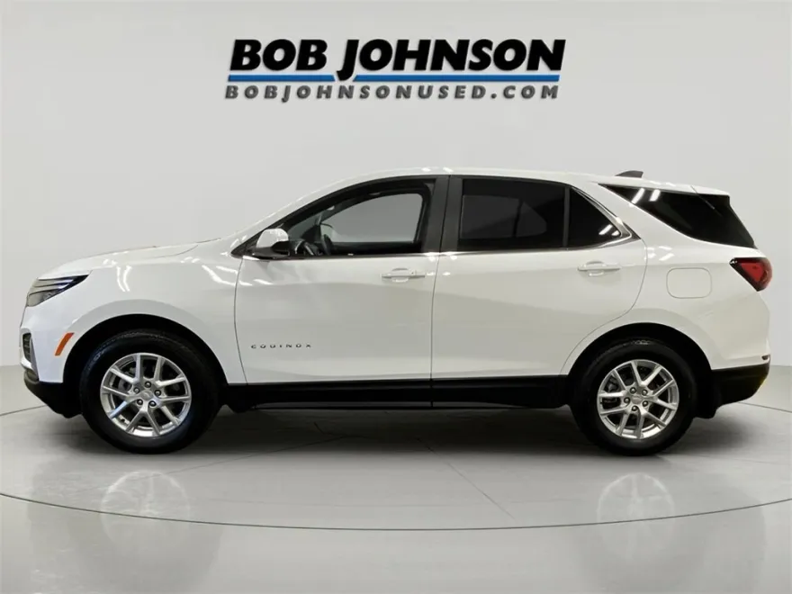 2024 Chevrolet Equinox LT photo 1