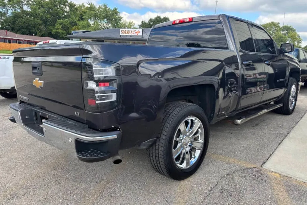2015 Chevrolet Silverado 1500 LT photo 1
