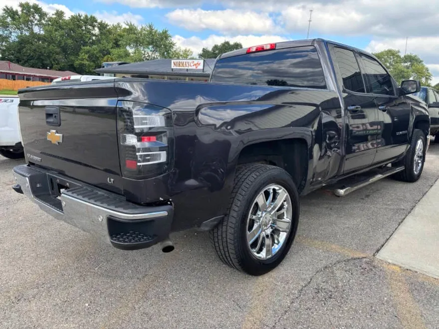 2015 Chevrolet Silverado 1500 LT photo 1