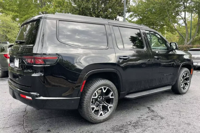2025 Jeep Wagoneer Series II Overland photo 1