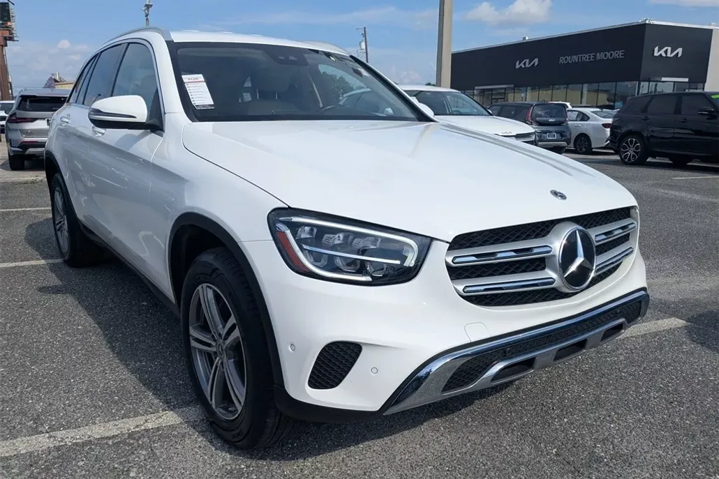 2022 Mercedes Benz GLC 300 photo 1