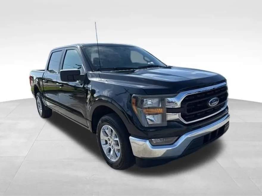 2023 Ford F-150 XLT photo 1