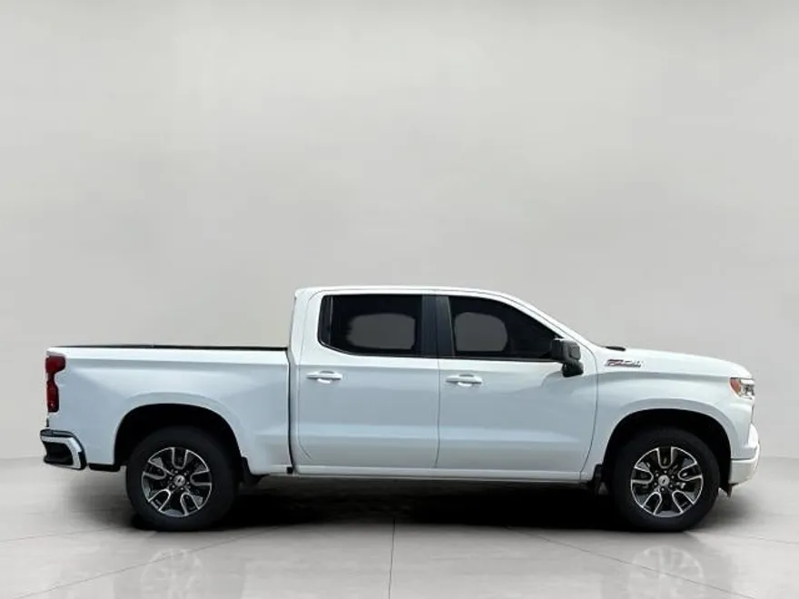 2022 Chevrolet Silverado 1500 RST photo 1