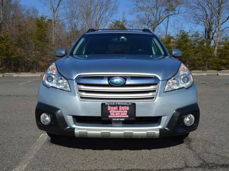 2013 Subaru Outback 2.5i Limited photo 1