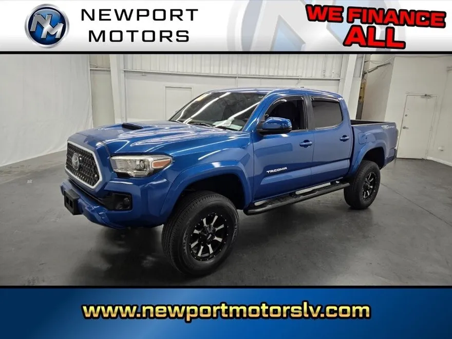 2018 Toyota Tacoma SR5 photo 1