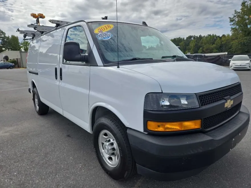 2018 Chevrolet Express Cargo photo 1