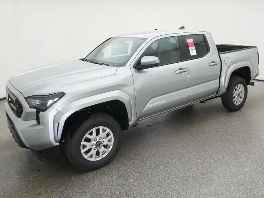 2025 Toyota Tacoma SR5 photo 1
