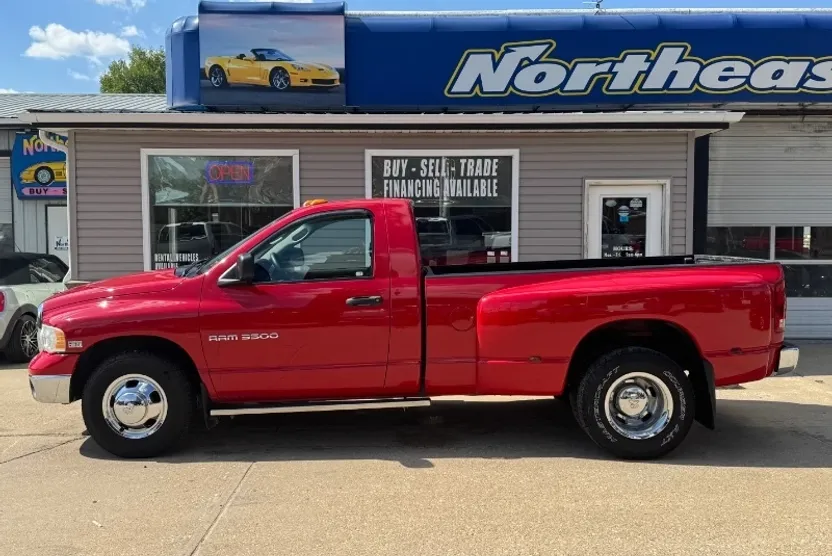 2004 Dodge Ram 3500 SLT photo 1