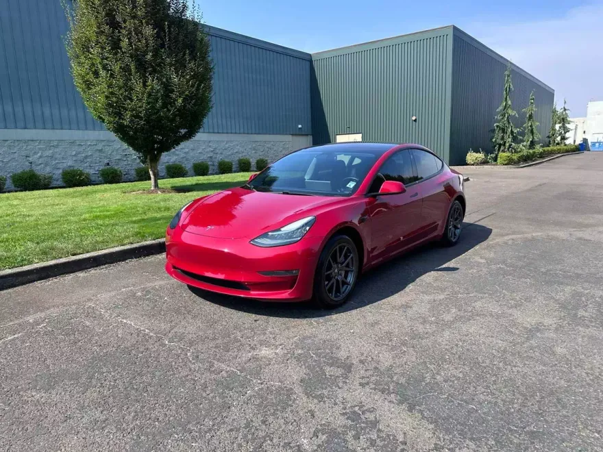 2018 Tesla Model 3 photo 1