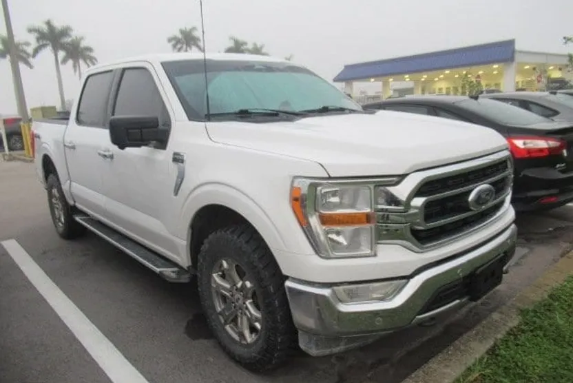 2023 Ford F-150 XLT photo 1