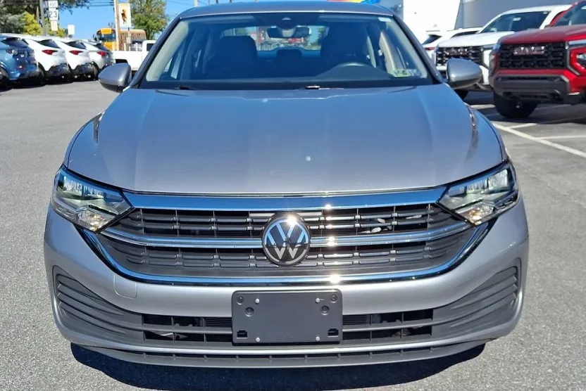 2024 Volkswagen Jetta S photo 1