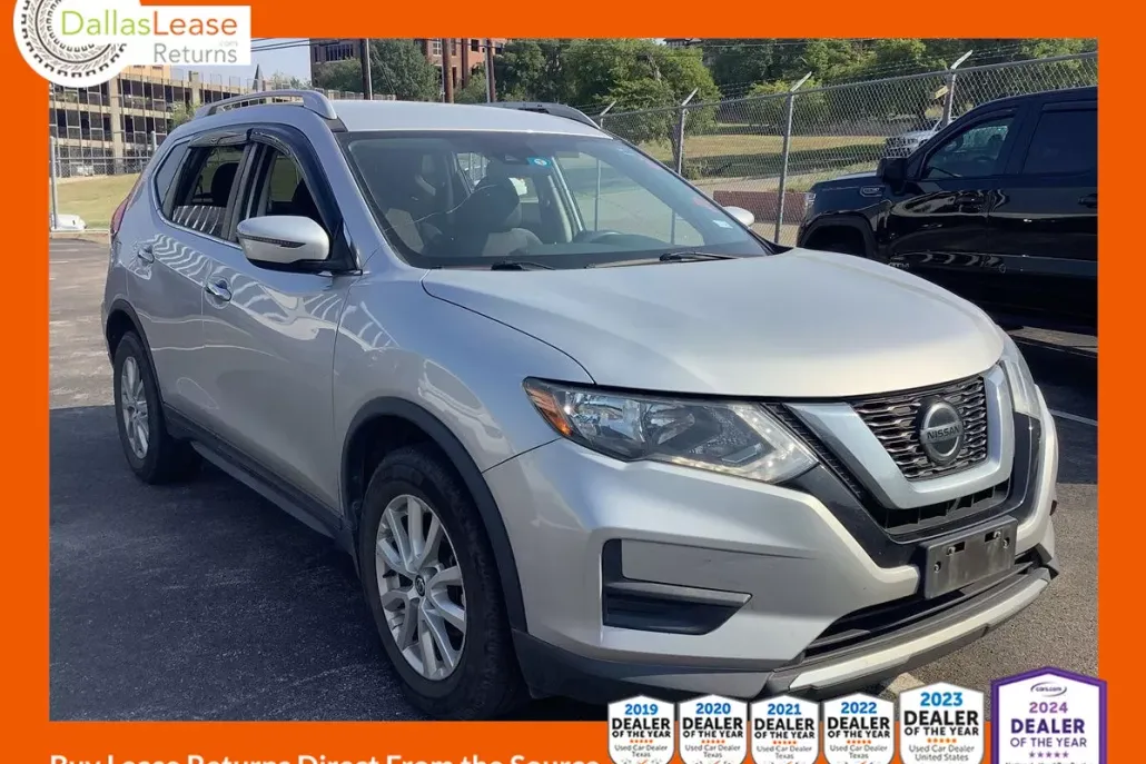 2019 Nissan Rogue SV photo 1