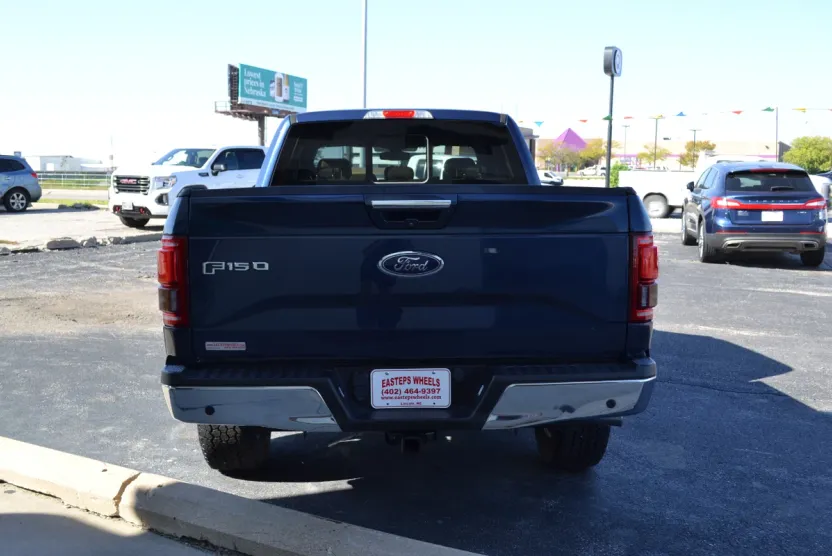 2017 Ford F-150 Lariat photo 1