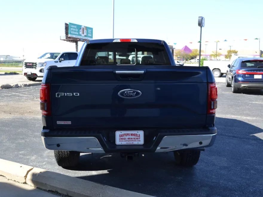 2017 Ford F-150 Lariat photo 1