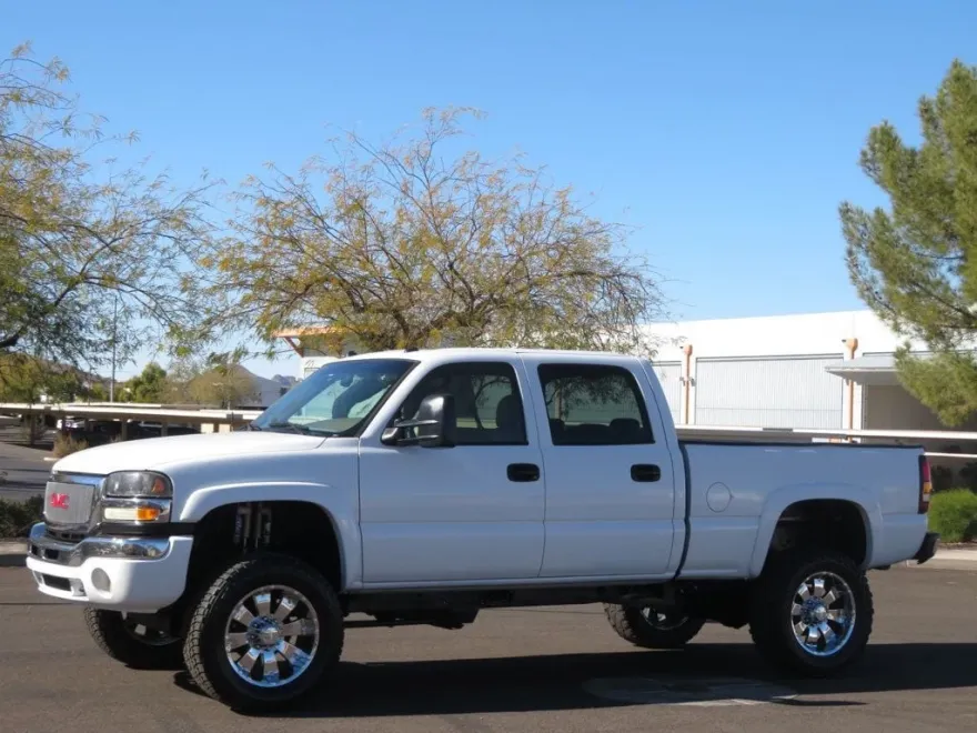 2005 Gmc Sierra 2500 photo 1