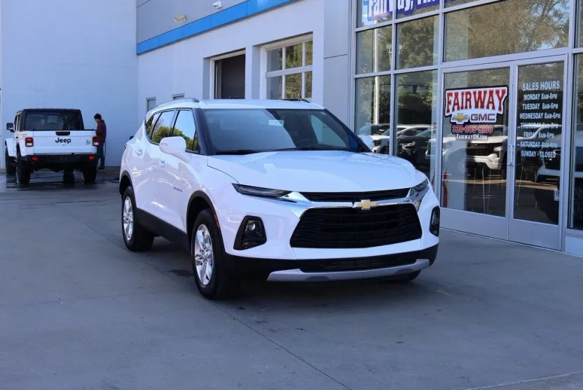 2022 Chevrolet Blazer 2LT photo 1
