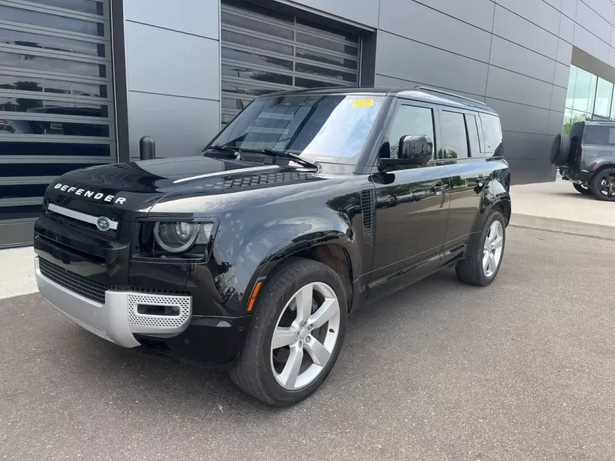 2022 Land Rover Defender XS Edition photo 1