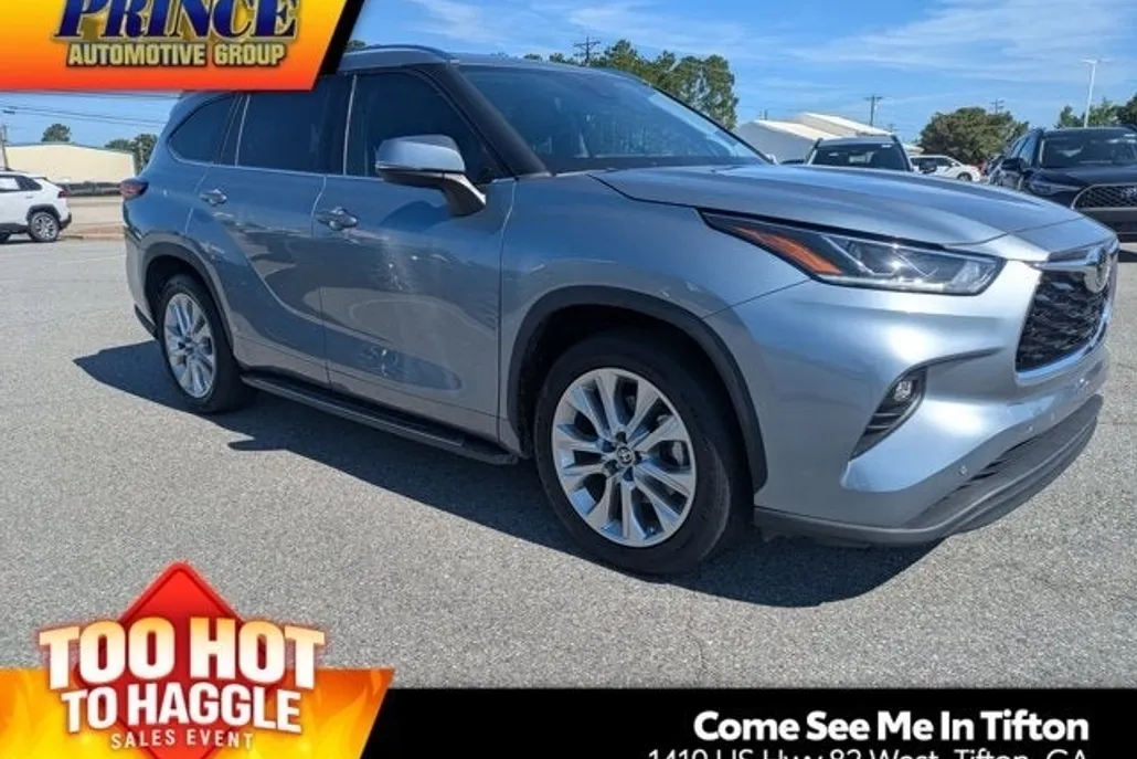 2021 Toyota Highlander Limited photo 1
