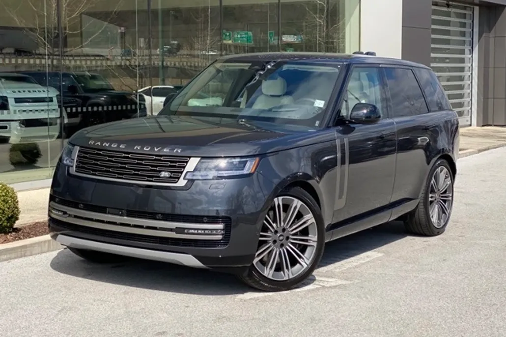 2025 Land Rover Range Rover SE photo 1