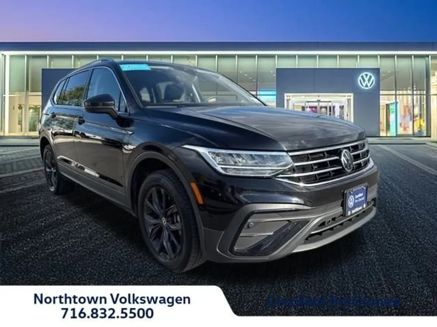2024 Volkswagen Tiguan SE Wolfsburg Edition photo 1