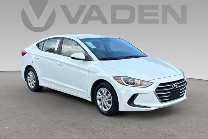 2017 Hyundai Elantra SE photo 1