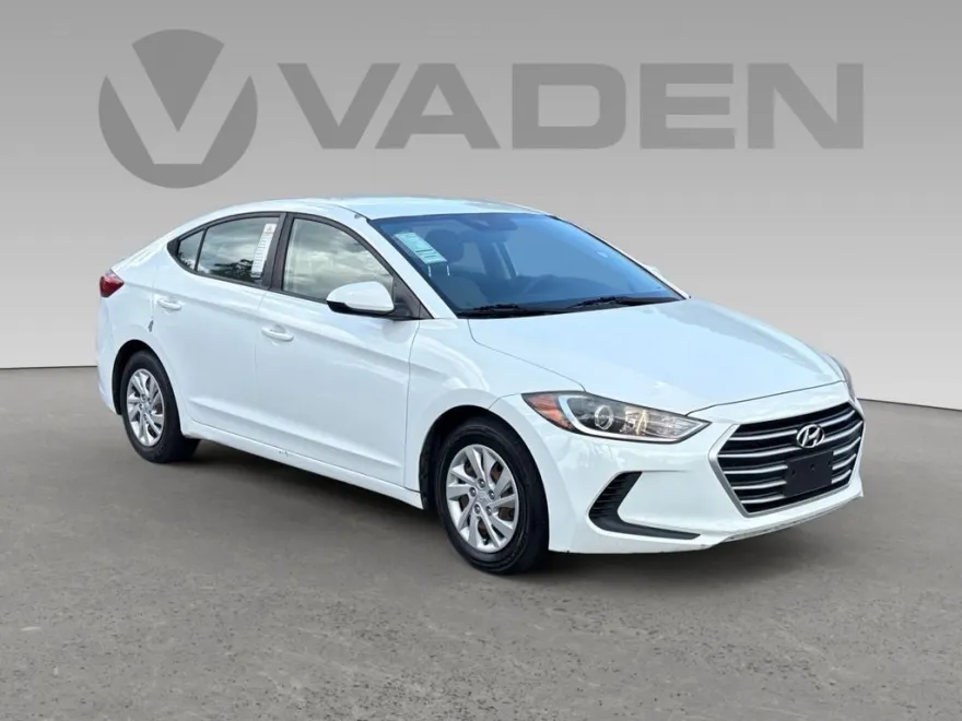 2017 Hyundai Elantra SE photo 1