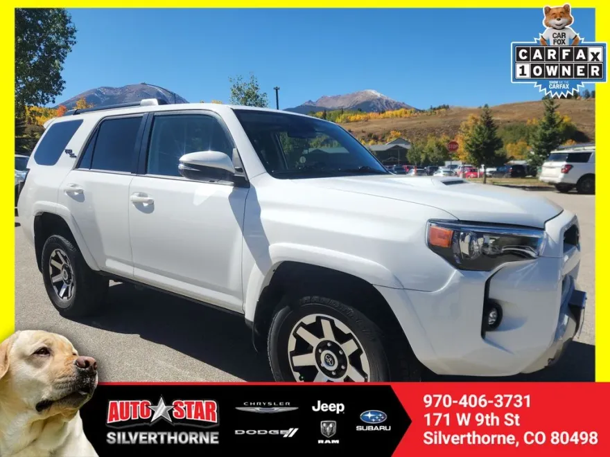 2024 Toyota 4Runner TRD Off-Road Premium photo 1