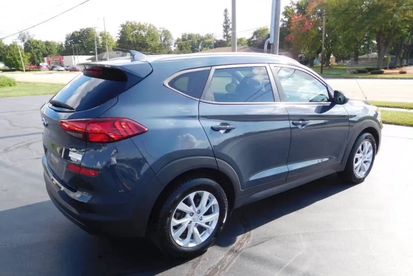2019 Hyundai Tucson Value photo 1