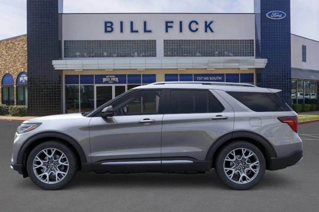 2025 Ford Explorer Platinum photo 1