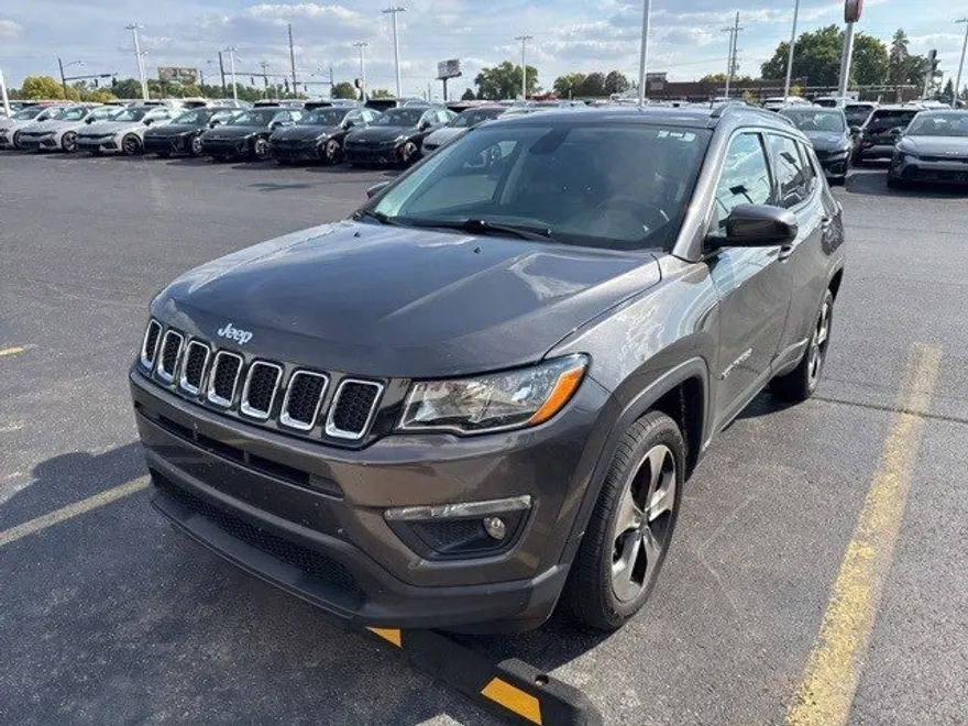 2018 Jeep Compass Latitude photo 1