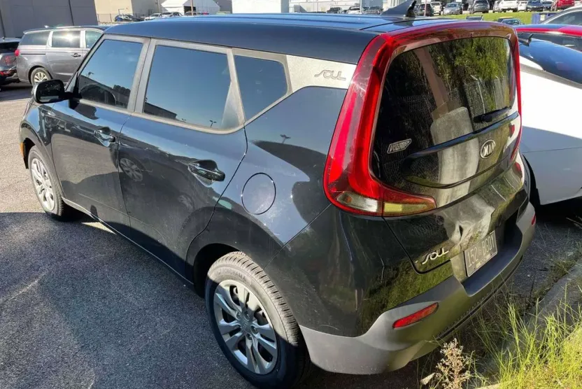 2020 Kia Soul LX photo 1