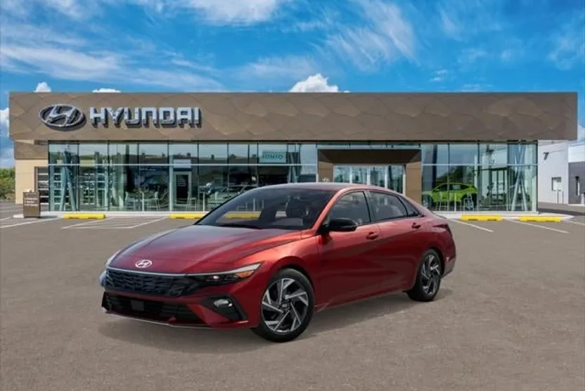 2025 Hyundai Elantra SEL Sport photo 1