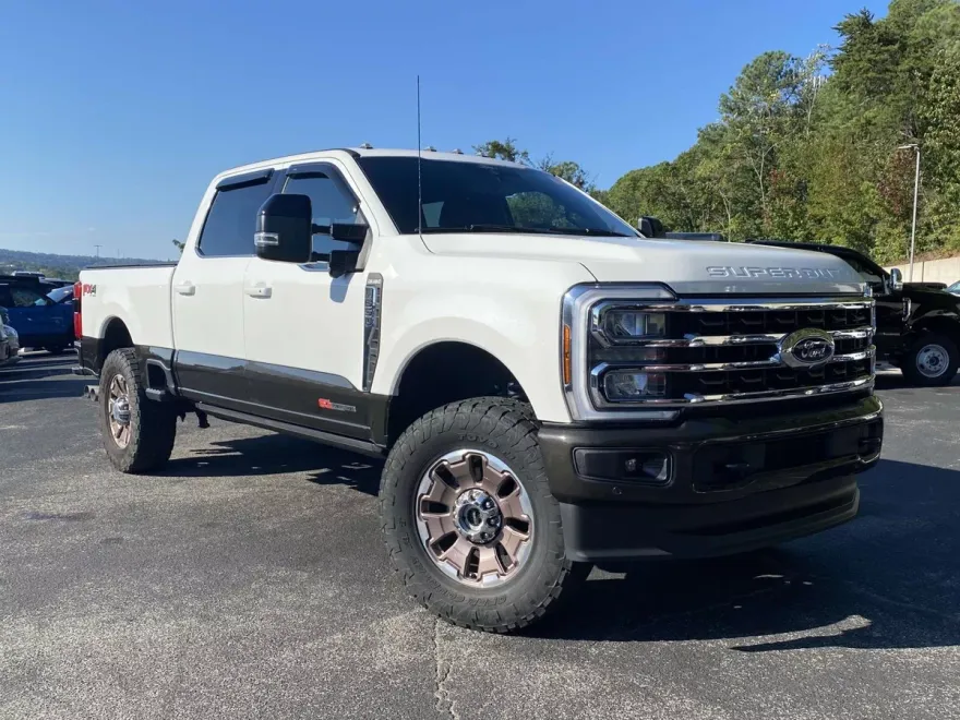2024 Ford F-350 King Ranch photo 1