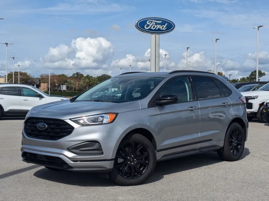 2024 Ford Edge SE photo 1