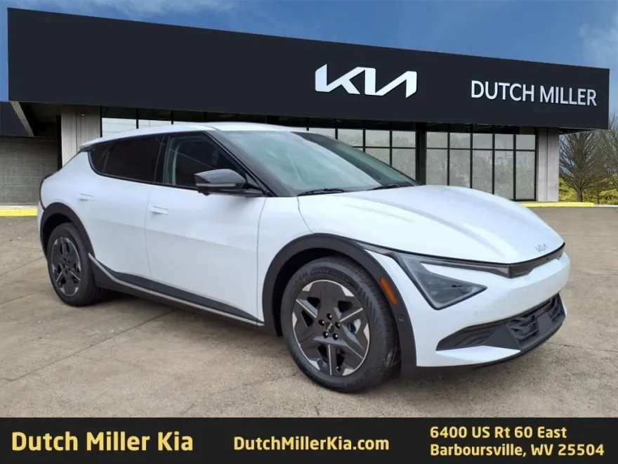 2025 Kia EV6 Light photo 1