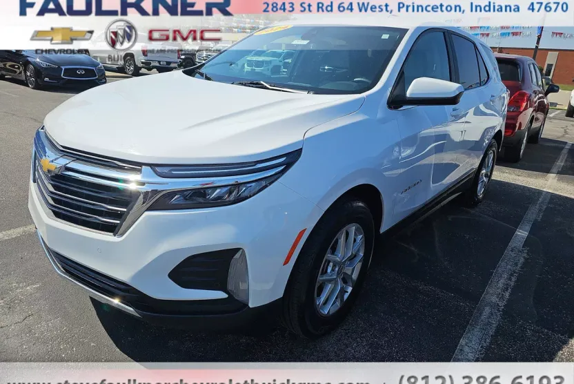 2024 Chevrolet Equinox LT photo 1