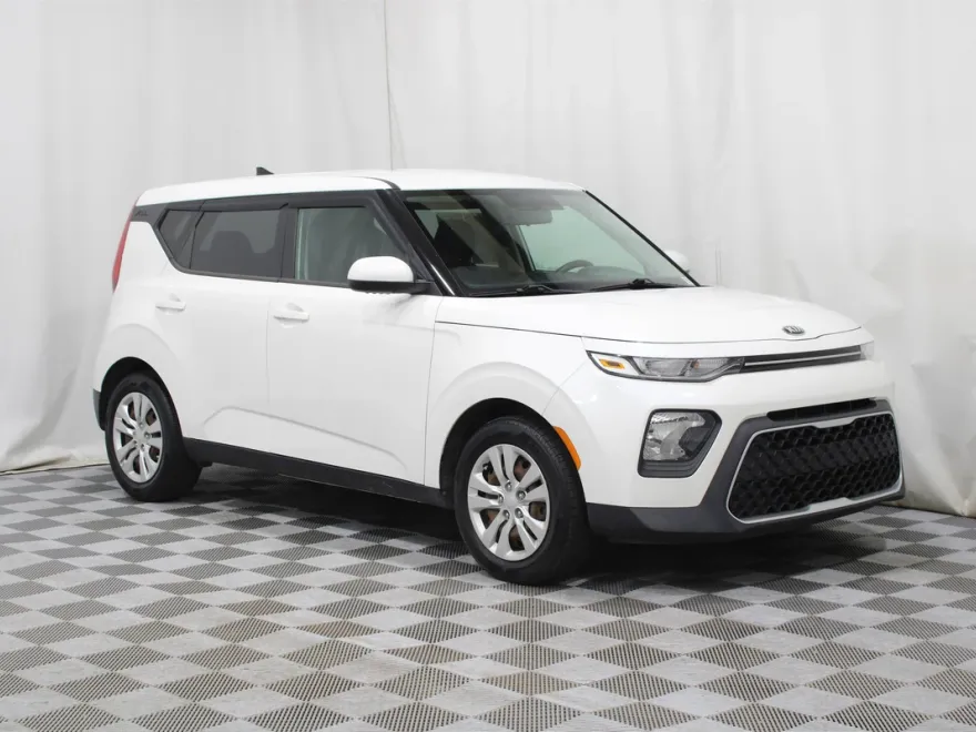 2020 Kia Soul LX photo 1