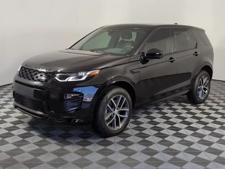 2024 Land Rover Discovery Sport Dynamic SE photo 1