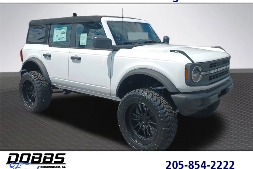 2025 Ford Bronco Base photo 1