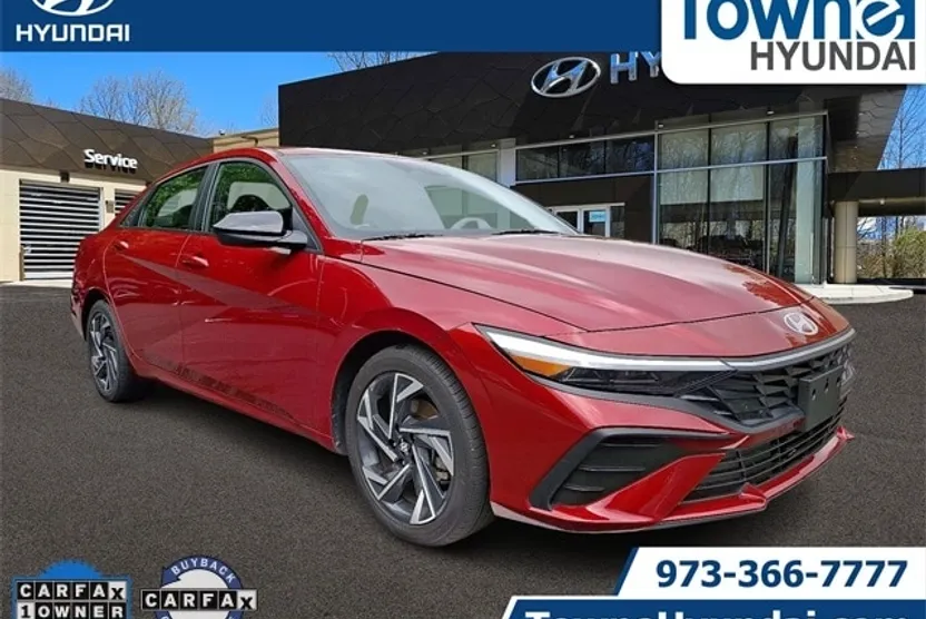 2025 Hyundai Elantra SEL Sport photo 1