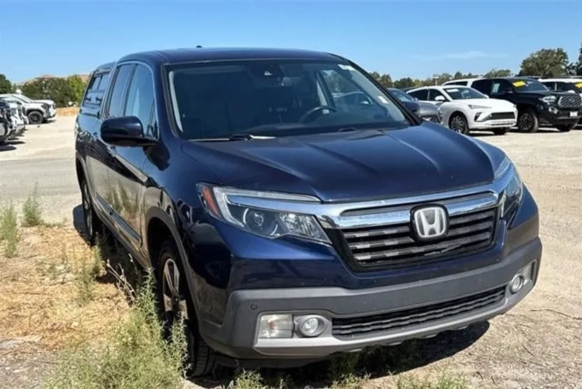 2017 Honda Ridgeline RTL-E photo 1