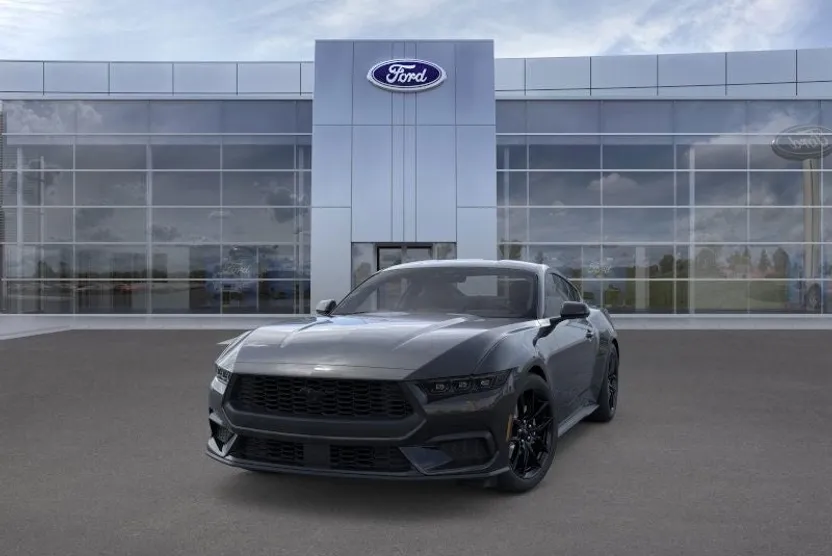 2025 Ford Mustang EcoBoost photo 1