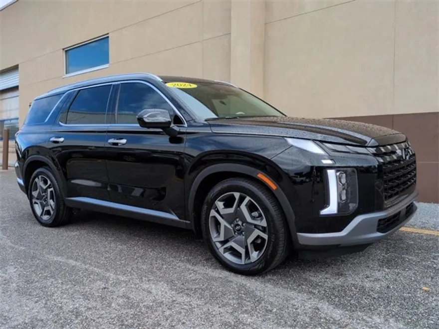 2024 Hyundai Palisade Limited photo 1