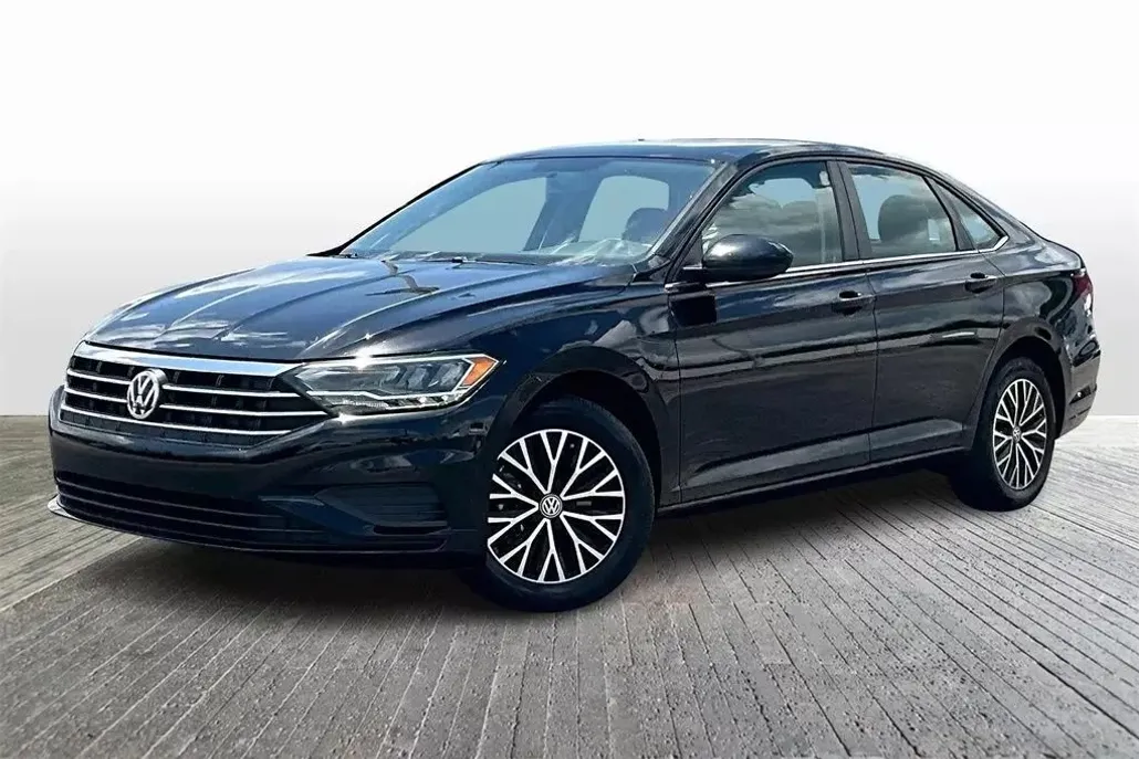 2021 Volkswagen Jetta SE R-Line photo 1