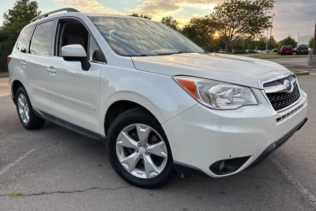 2015 Subaru Forester 2.5i Limited photo 1