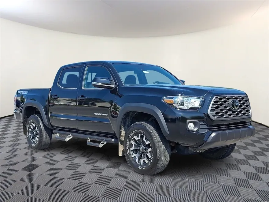 2022 Toyota Tacoma TRD Off-Road photo 1