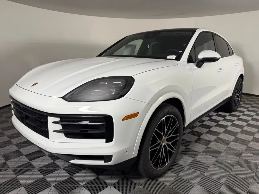 2025 Porsche Cayenne Coupe photo 1