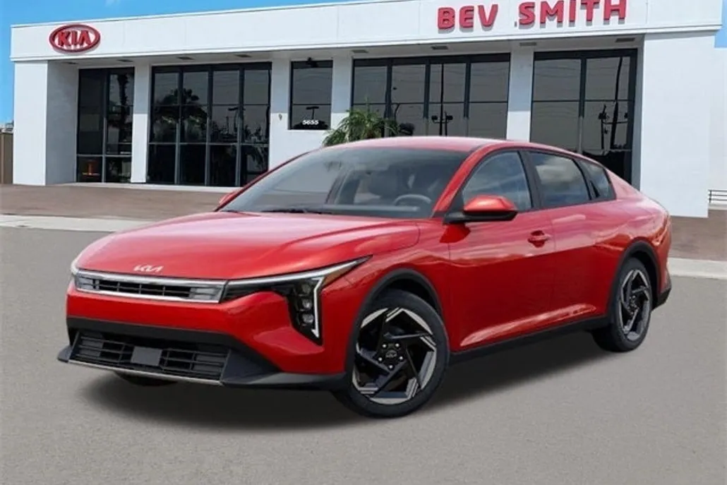 2025 Kia K4 EX photo 1